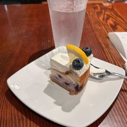 Lemon-blueberry cheesecake Lemon-blueberry cheesecake