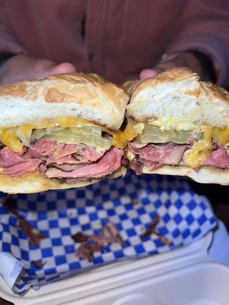 PASTRAMI ON THE RUN Updated September 2024 63 Photos & 33 Reviews