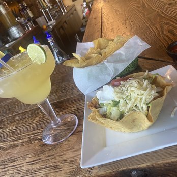 Azul Tequila - Margarona, Chips/salsa and fajita bowl - Mexican Near Me - Bentonville, Arkansas