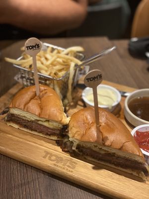 Tom's Watch Bar by null