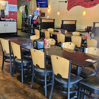 Bobbee O's BBQ - Interior seating - Barbeque Near Me - Charlotte, North Carolina