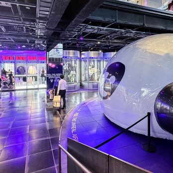 Nike House of Innovation NYC - Interior - Shoe Stores Near Me - New York, New York Nike House of Innovation NYC - Interior - Shoe Stores Near Me - New York, New York