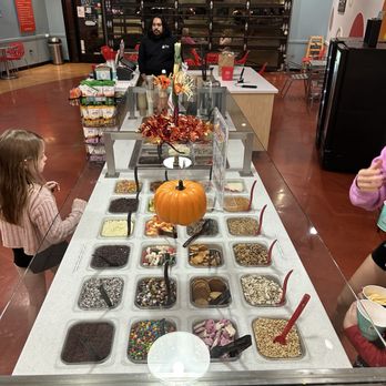 Zoyo Frozen Yogurt - Tempe - Toppings - Ice Cream & Frozen Yogurt Near Me - Tempe, Arizona Zoyo Frozen Yogurt - Tempe - Toppings - Ice Cream & Frozen Yogurt Near Me - Tempe, Arizona