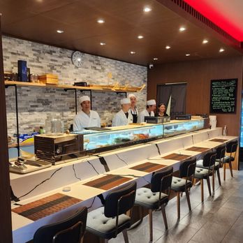 Moonga Asian Bistro - Sushi bar - Asian Fusion Near Me - Kaneohe, Hawaii