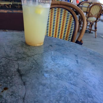 Bradleys Desserts & Cafe - lemonade with out sugar - Cafes Near Me - Larchmont, New York