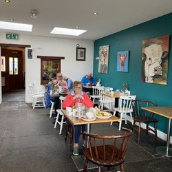 The Thatch In Thyme - This is the way the place looks. Everything is delicious.