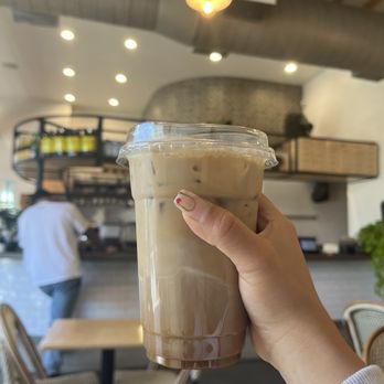 Black Bean Deli - Iced Café con Leche (16 oz) - Cuban Near Me - Orlando, Florida Black Bean Deli - Iced Café con Leche (16 oz) - Cuban Near Me - Orlando, Florida