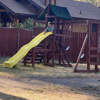 Grey Squirrel Resort & Vacation Rental Homes - Playground - Big Bear Lake, CA