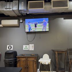 ZamZam - TV screen and garbage station~