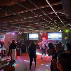 Willy D's Dueling Pianos - Dance floor/karaoke