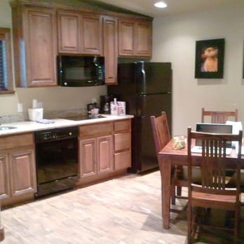 Cable Mountain Lodge - Kitchen - Hotels Near Me - Springdale, Utah Cable Mountain Lodge - Kitchen - Hotels Near Me - Springdale, Utah