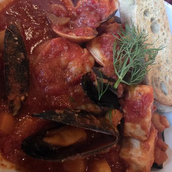 Bites & Bubbles - Seafood pasta - Wine Bars Near Me - Orlando, Florida