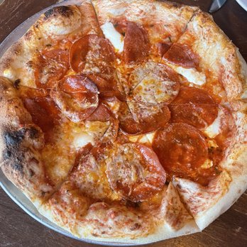 Pizzeria Seven Twelve - Pizza Near Me - Orem, Utah