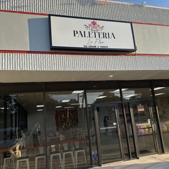 Paleteria La Flor - Front of building - Ice Cream & Frozen Yogurt Near Me - Arlington, Texas