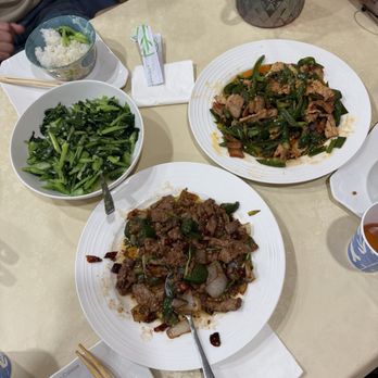 Dong Ting Lake Cuisine - Cumin beef (bottom), garlic Choi sum (top left), stir fried pork belly (top right) - Chinese Near Me - Honolulu, Hawaii Dong Ting Lake Cuisine - Cumin beef (bottom), garlic Choi sum (top left), stir fried pork belly (top right) - Chinese Near Me - Honolulu, Hawaii