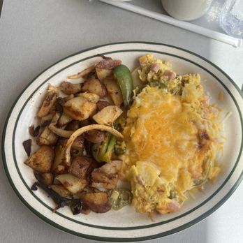 Penfold's Café - breakfast skillet - Breakfast & Brunch Near Me - Temecula, California Penfold's Café - breakfast skillet - Breakfast & Brunch Near Me - Temecula, California