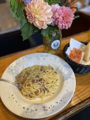 Luna Trattoria by null