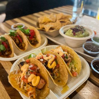 Jacx&Co - Bars Near Me - Long Island City, New York