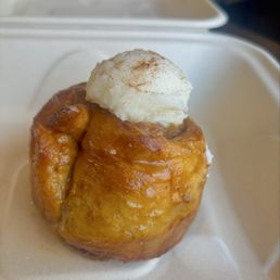 Cinnamon roll Cinnamon roll