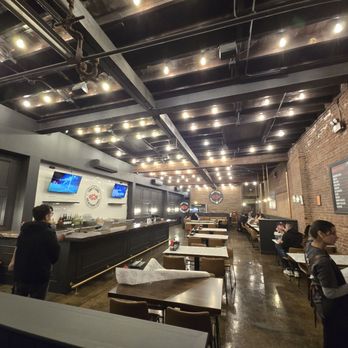 Cap't Loui - View of the restaurant - Cajun/Creole Near Me - Sunnyside, New York