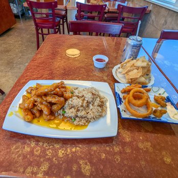 Annie’s House - Lemon chicken, fried rice, appetizers (mushrooms, green beans, onion and ?) and wontons. - Chinese Near Me - Marina, California