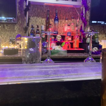 Oohh's and Aahh's - Bar View - American Near Me - Washington, DC, District of Columbia