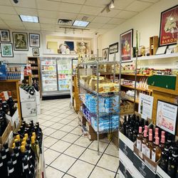 The Italian Store - Lyon Village