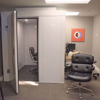 The Hearing Aid Shop - Examination room. - Hearing Aid Providers Near Me - Wolfeboro, New Hampshire The Hearing Aid Shop - Examination room. - Hearing Aid Providers Near Me - Wolfeboro, New Hampshire
