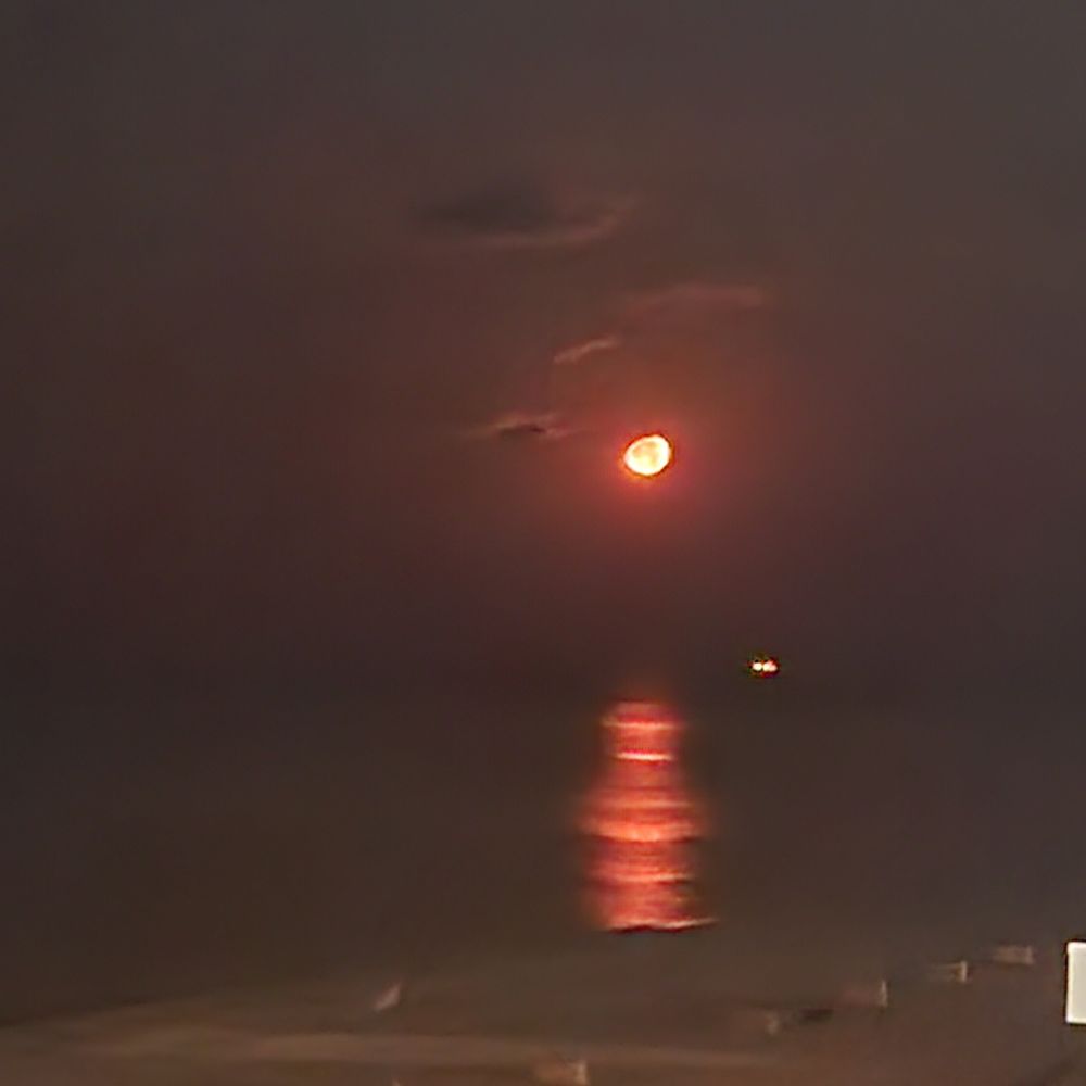 Orange Beach Alabama - Moonlight over orange beach Alabama - Beaches Near Me - Orange Beach, Alabama Orange Beach Alabama - Moonlight over orange beach Alabama - Beaches Near Me - Orange Beach, Alabama