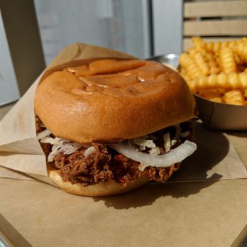 Burgers Park - Spicy Chicken Burger - Burgers Near Me - North York, Ontario