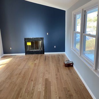 Genco Floor Covering - Living Room - Solid hardwood flooring, oak naturl - Carpet Installation Near Me - Hopewell Junction, New York Genco Floor Covering - Living Room - Solid hardwood flooring, oak naturl - Carpet Installation Near Me - Hopewell Junction, New York