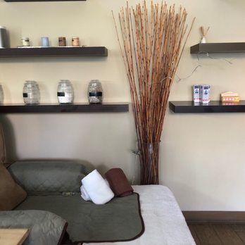 Zen Massage Place - Waiting area - Massage Therapy Near Me - Santa Barbara, California Zen Massage Place - Waiting area - Massage Therapy Near Me - Santa Barbara, California