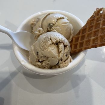 Jeni’s Splendid Ice Creams - Double Dough - Ice Cream & Frozen Yogurt Near Me - Oak Brook, Illinois