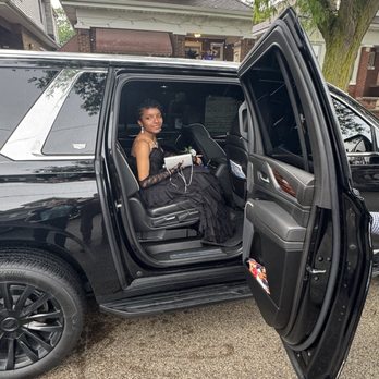 Second City Livery Service - Limos Near Me - Chicago, Illinois Second City Livery Service - Limos Near Me - Chicago, Illinois