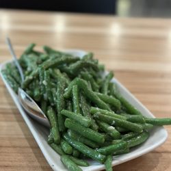 dan modern chinese - Garlic green string beans with garlic