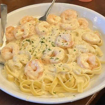 Olive Garden Italian Restaurant - Eva's shrimp Alfredo - Italian Near Me - Clovis, California Olive Garden Italian Restaurant - Eva's shrimp Alfredo - Italian Near Me - Clovis, California