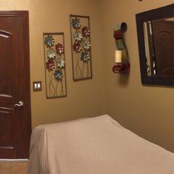 Mia Ochoa Massage - Private, relaxing ambient massage in Lancaster/Palmdale