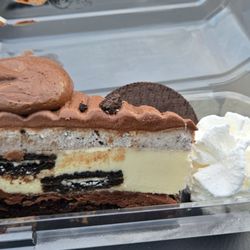 The Cheesecake Factory - Oreo Cheesecake