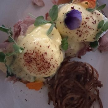 Heritage Tavern - Classic Eggs Benedict - so good! - New American Near Me - Madison, Wisconsin