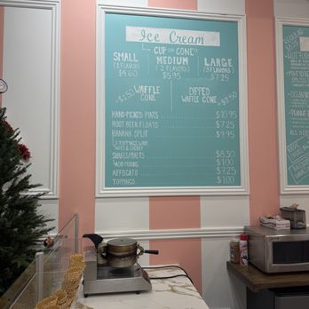 Petersen’s Ice Cream & Cafe - Menu - Ice Cream & Frozen Yogurt Near Me - Gilbert, Arizona Petersen’s Ice Cream & Cafe - Menu - Ice Cream & Frozen Yogurt Near Me - Gilbert, Arizona