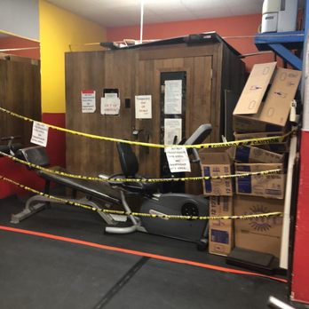 Pharr Gym - More broken stuff including the sauna that has never worked. - Gyms Near Me - Pharr, Texas