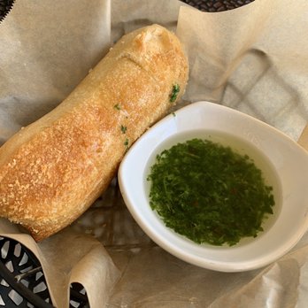 Piero's Corner - Gratis bread with olive oil parsley dip - Italian Near Me - Herndon, Virginia