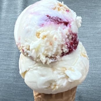 Jack's Gelato - Honeycomb and raspberry cake Gelato. - Desserts Near Me - Cambridge, CAM