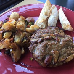 i'Burghero - Plate - porcini mushrooms burger (no bun) and roasted vegetables