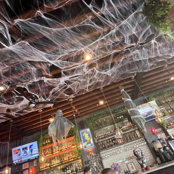Queens Bully - Halloween decorations - Gastropubs Near Me - Forest Hills, New York Queens Bully - Halloween decorations - Gastropubs Near Me - Forest Hills, New York
