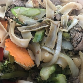 Thaï Express - PAD SEE EW W/ veggies - Thai Near Me - Dartmouth, Nova Scotia