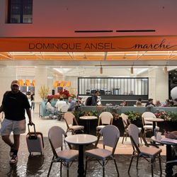 Dominique Ansel Marche - Nice seatings