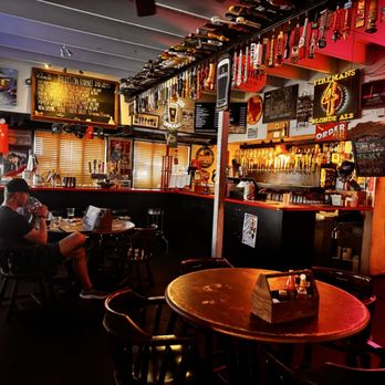 Billy's on Burnet - American Near Me - Austin, Texas