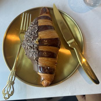 Happy Cake Bistro - Bakeries Near Me - New York, New York