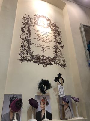 V V Rouleaux by null